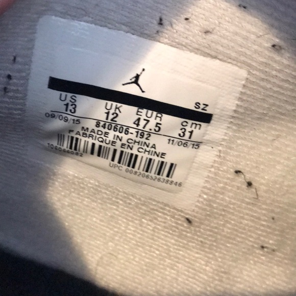 Air Jordan 4 “Cement” (2016) - Picture 7 of 7